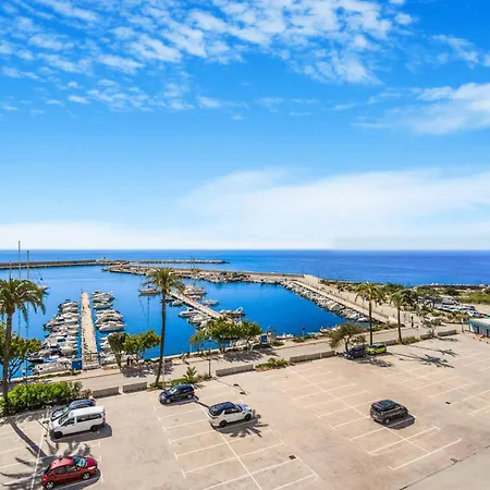 Harbour Sea Front Apartman Estepona